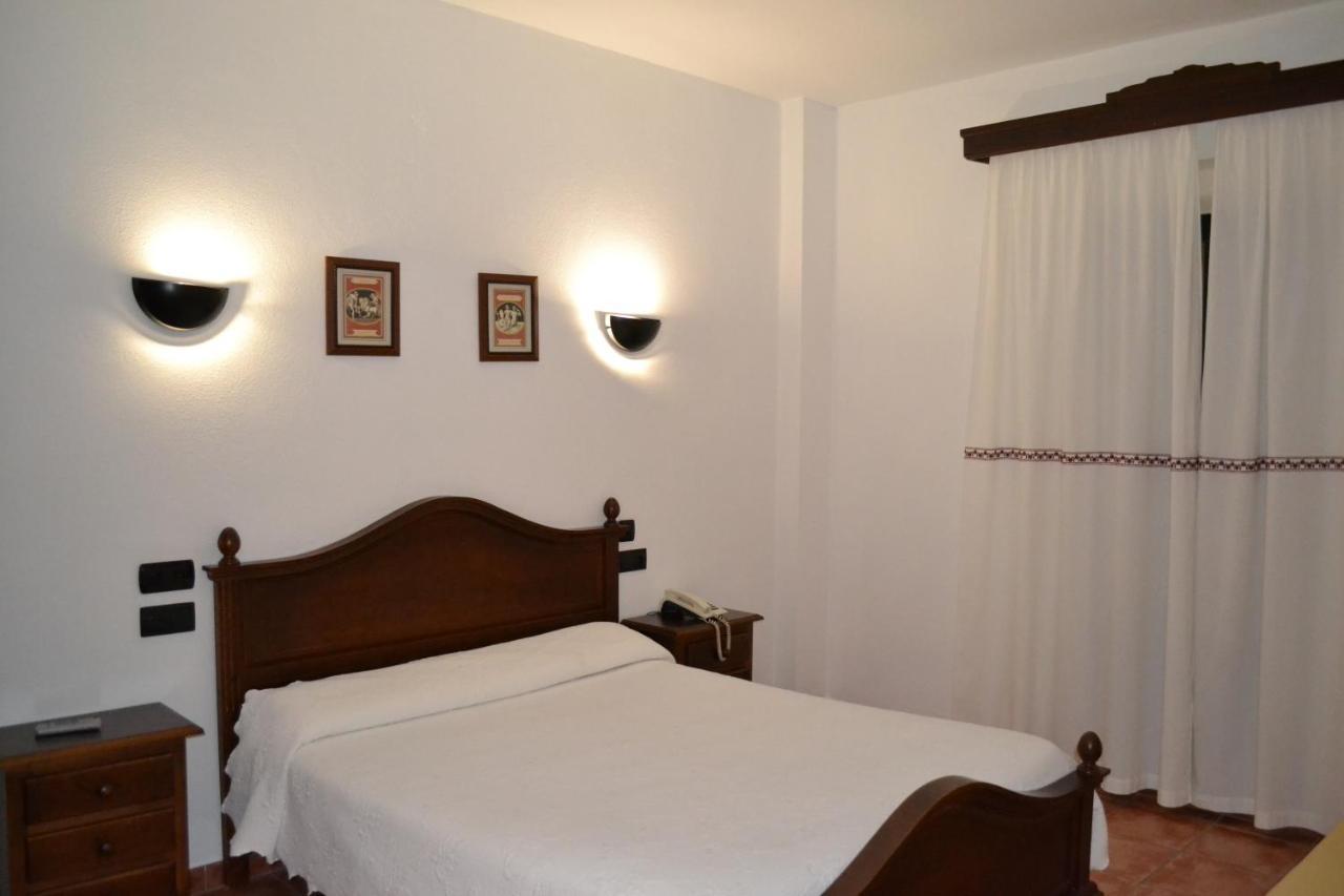 Hotel Rincon Del Abade à Encinasola Extérieur photo